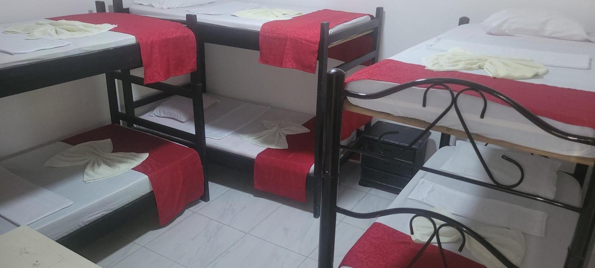 Hostal Villa Del Rio Las Brisas Вильявьеха Экстерьер фото